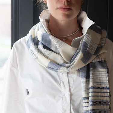 Organic cotton & indigo scarf with detail