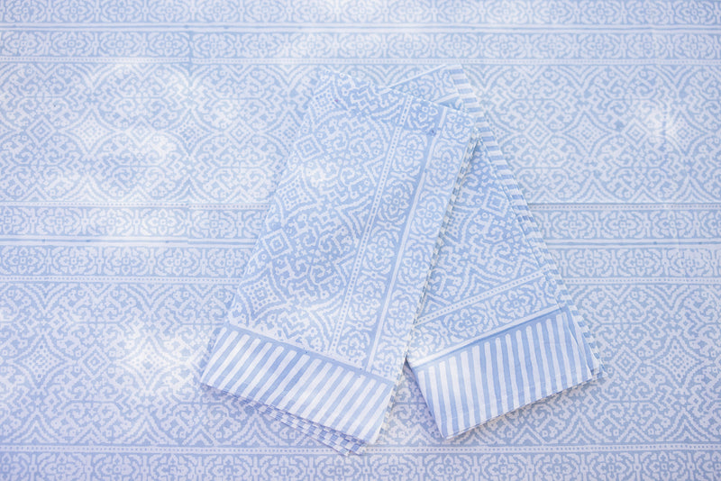 Tablecloths, Napkins & Placemats