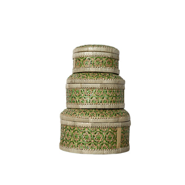 Pretty bicolour round lidded basket