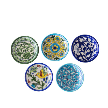 Ceramic bowl with floral design 