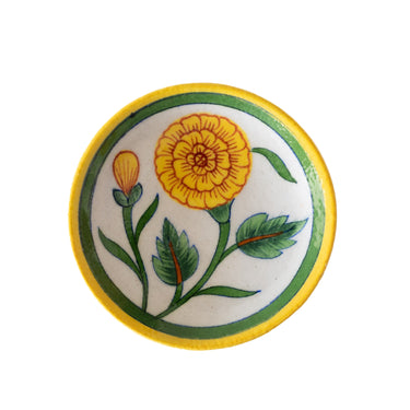 Ceramic bowl with floral design 