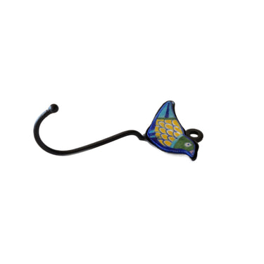 Bird-shaped hook
