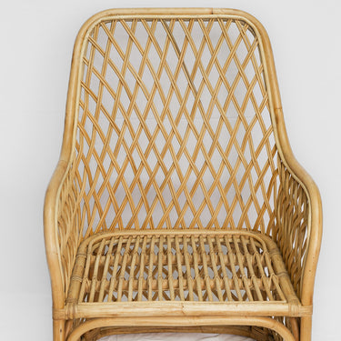 Criss cross arm chair