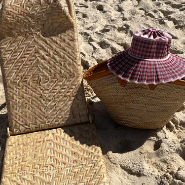 rattan folding beach chair w head rest