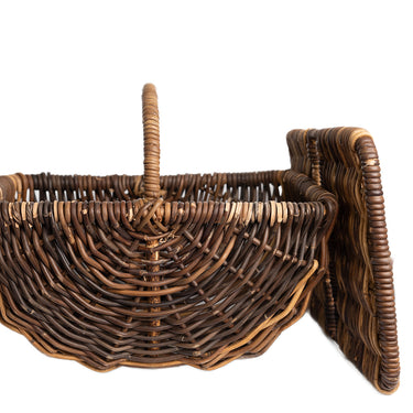 picnic baskets