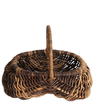 picnic baskets