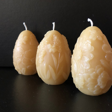 Cottage Floral Egg Beeswax Candle