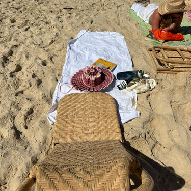 rattan folding beach chair w head rest