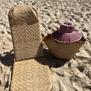 rattan folding beach chair w head rest