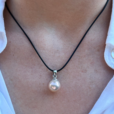 large South Sea pearl pendant