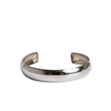 Simple st silver cuff