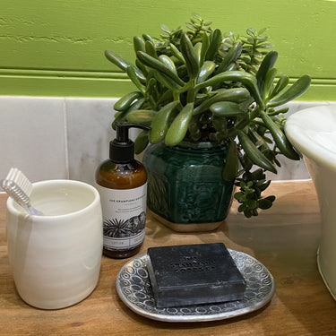 Porcelain brush holder