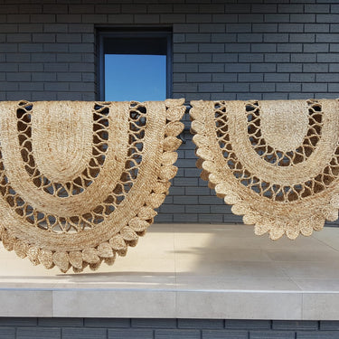 handwoven oval  jute rug