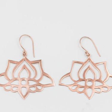 nodding lotus drops